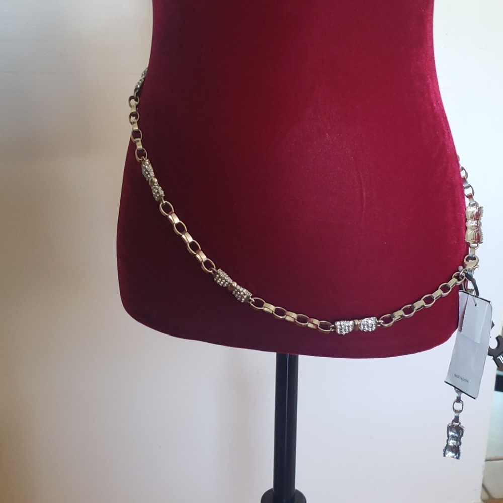 Blinged out bows chain belt